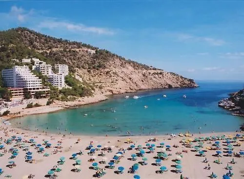 Apartamentos Cala Llonga Playa 0*, Cala Llonga (Ibiza) Spain