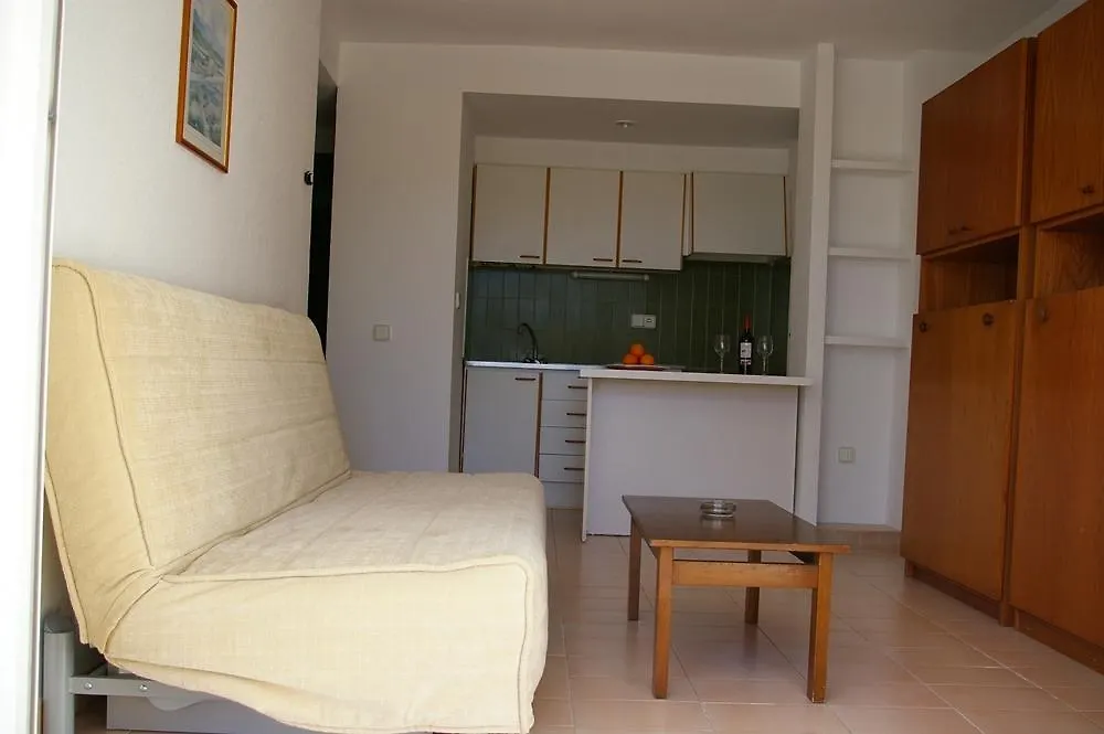 Apartamentos Cala Llonga Playa 0*, Cala Llonga (Ibiza)
