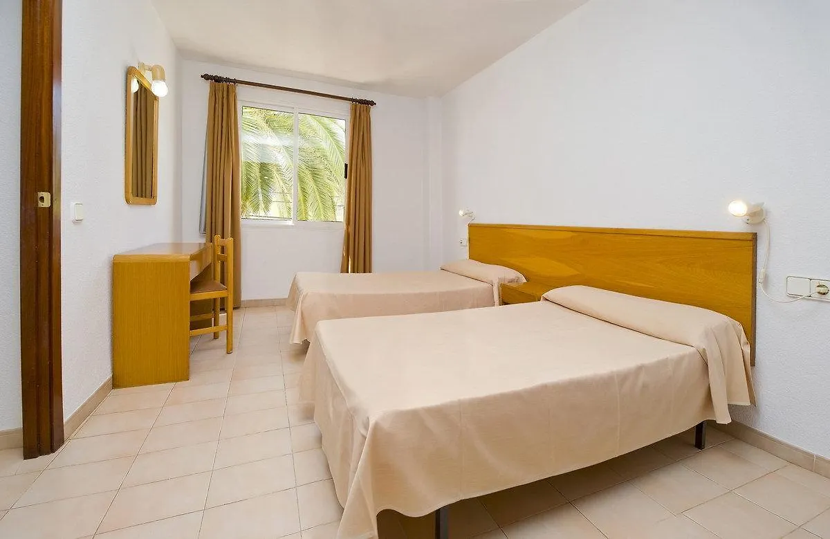 Apartamentos Cala Llonga Playa 0*, Cala Llonga (Ibiza) Spanje